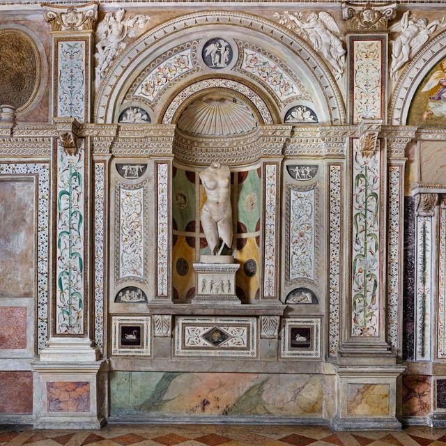 Galleria dei Mesi: terza campata settentrionale