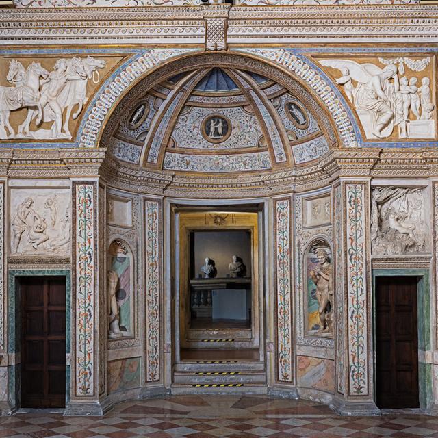 Galleria dei Mesi: la testata occidentale