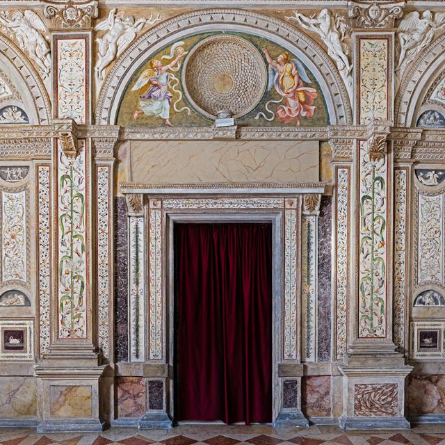 Galleria dei Mesi: seconda campata settentrionale