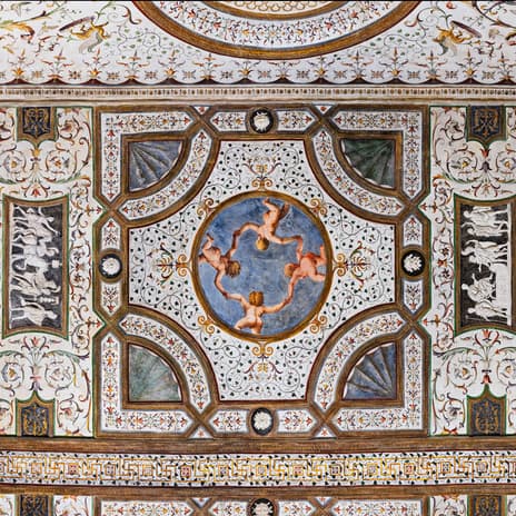 Galleria dei Mesi: prima volta